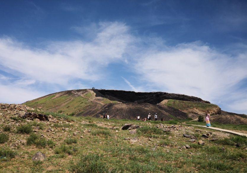 乌兰察布,向听众朋友们问好!